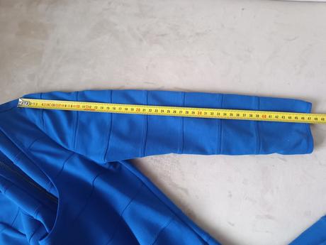 Šaty s dlhým rukávom, s