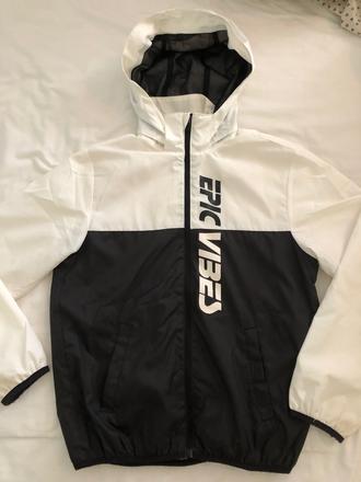 Prechodná bundicka 11-12 r., 146