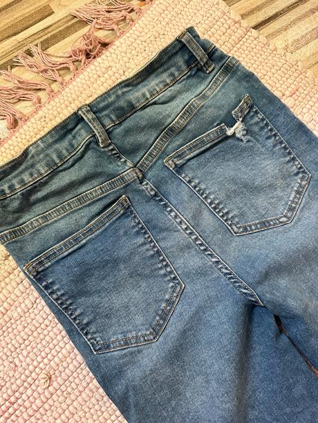 Rifle s vysokým pásom, sinsay,s