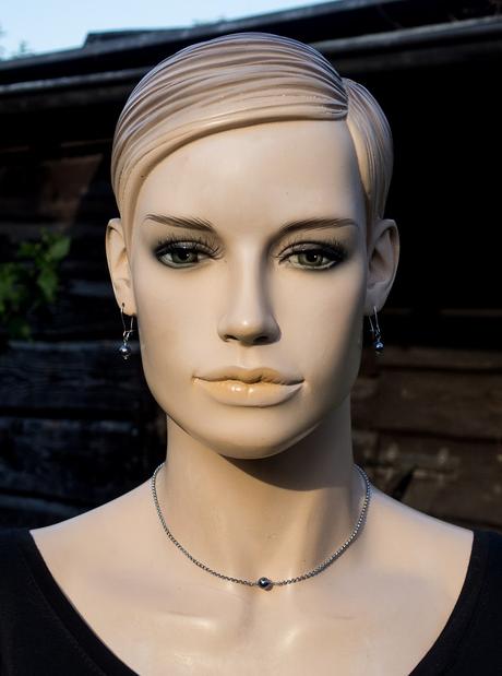 Oceľový náhrdelník s terahertzom, 