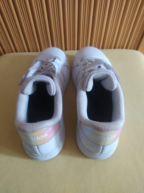 Adidas tenisky, adams,32