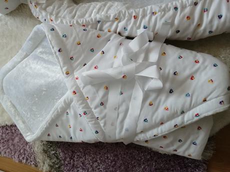 Hniezda, šírka (cm): 50,dĺžka (cm): 70