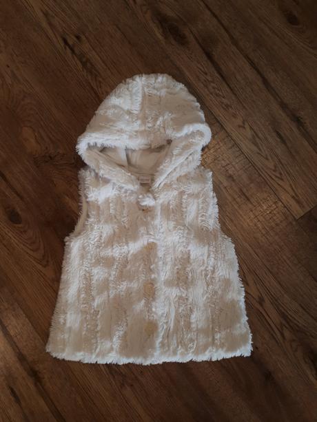 Kožušinková vestička, next,74