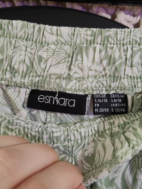 Ľahučké šortky, esmara,s