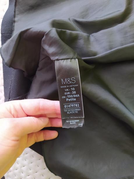 Biznis šaty, marks & spencer,38