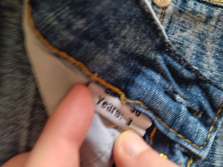 Riflová sukňa, 104