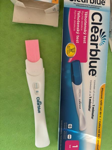 Pozitívny tehotenský test a následné krvácanie. Čo robiť?