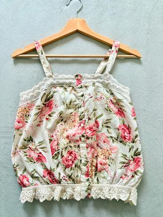 Kvetinový top, gate,s