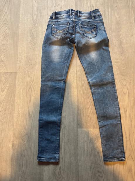 Nové damske rifle jeans, s / xs
