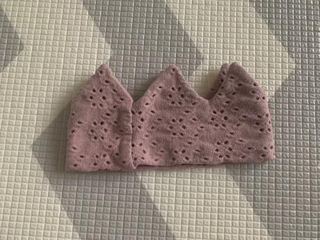 Staroružová čelenka pre bábätká z madeiry, 