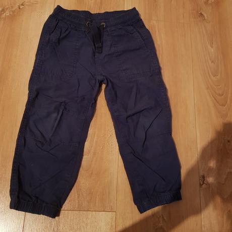 Nohavice 92, lupilu,92