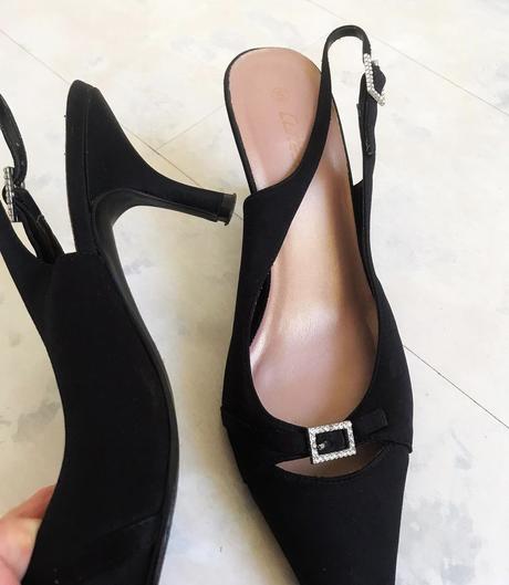 Atlasové lodičky, 38