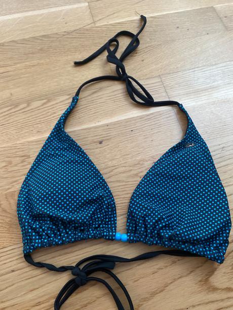 Plavkova podprsenka, 164