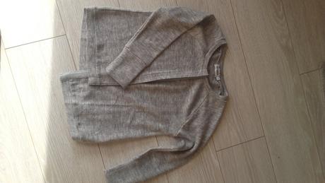 Svetrik,cena z post., 110