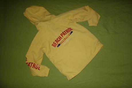 Sustakova bundicka beach patrol, 104