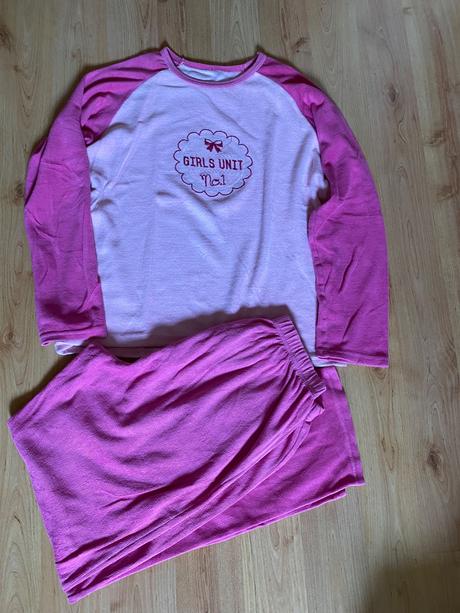 2 ks pyžamo, alive,164