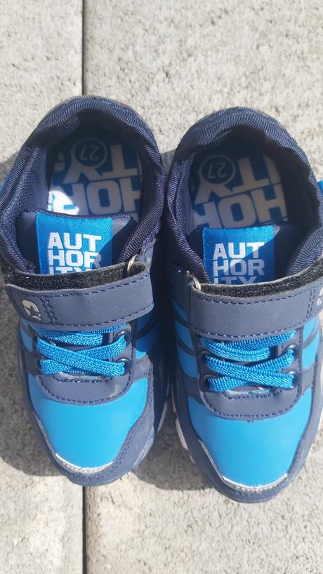 Tenisky, authority,27