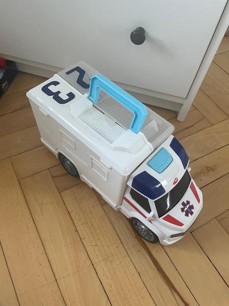 Sanitka z húkačkou, 