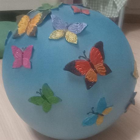 Nočné svetlo vacsie guľa s motylmi, 