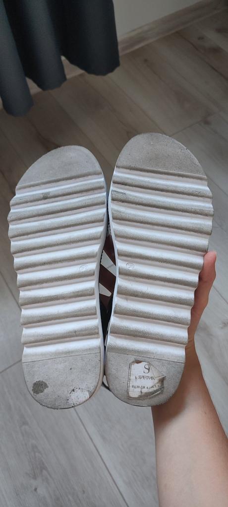Supertrash sandálky, 39