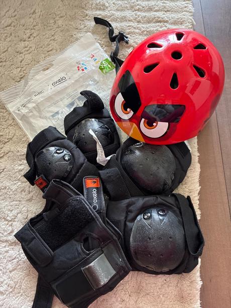 Detske chrániče + prilba, 