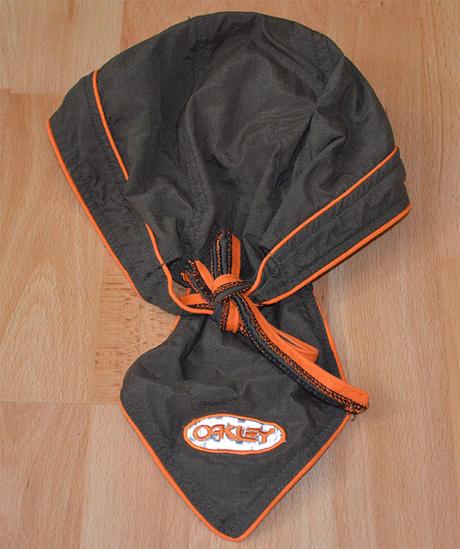 Satka na hlavu oakley, vel. 134-146, 134