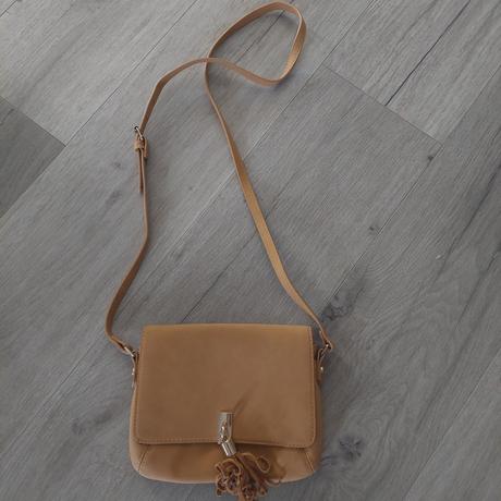 Kabelka crossbody, 
