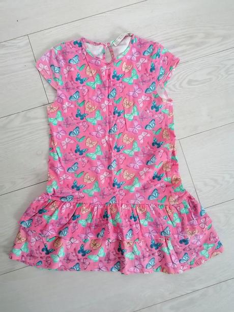 Motýlikové šatky, 122