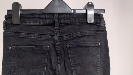 Čierne rifle zn. reserved s výšivkou, reserved,s