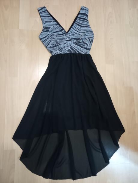 Šaty s predĺženým zadným dielom, m