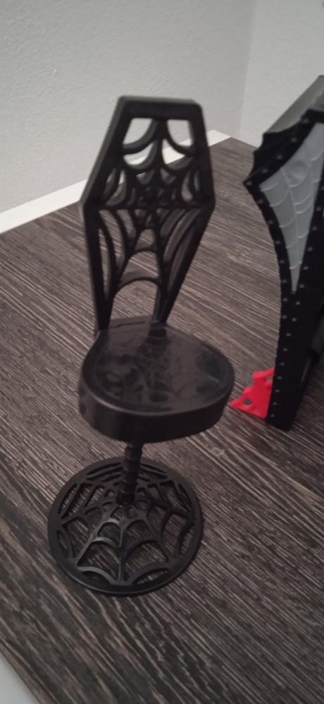 Monster stolík so stoličkou,