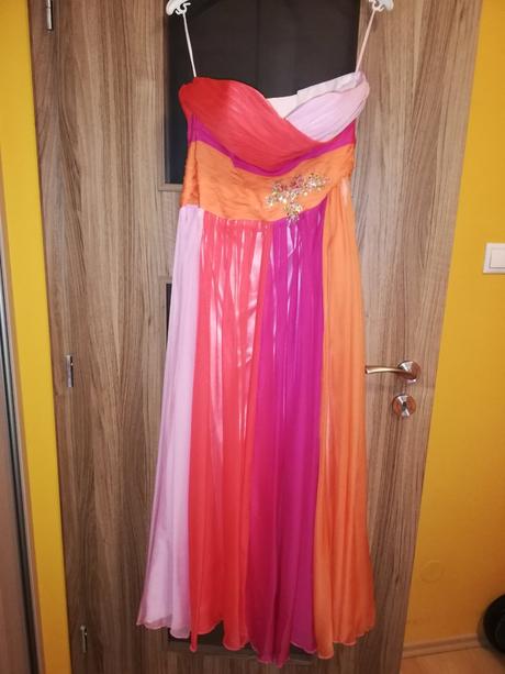 Spoločenske saty, 38