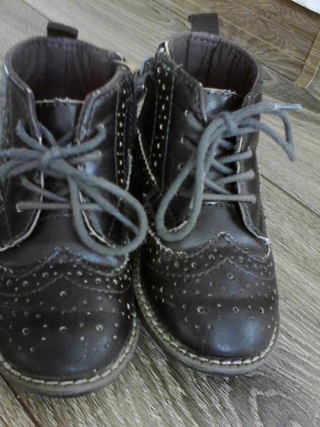 Spoločenské topánočky, 23