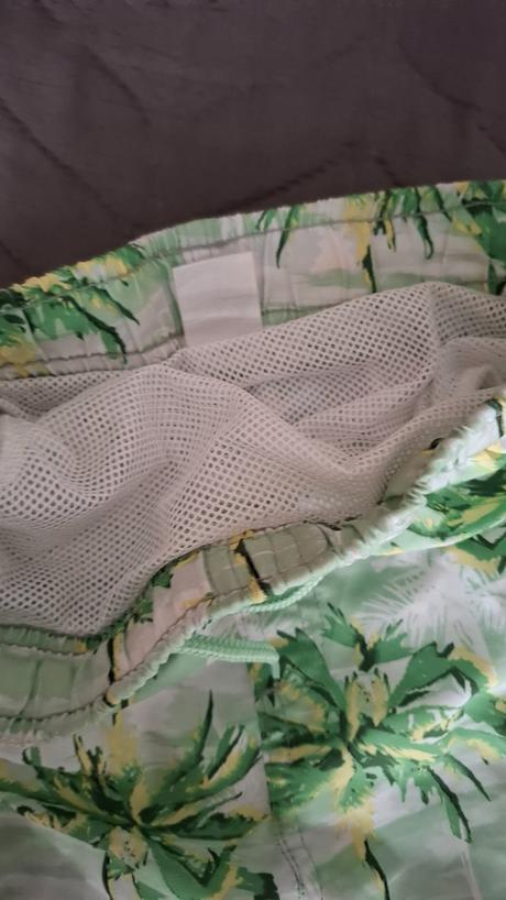 Plavky pre chlapcov, 134