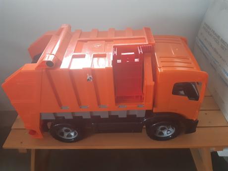 Smetiarske auto lena, 