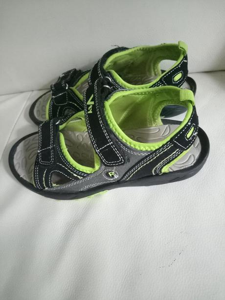 Chlapčenské sandále, 31