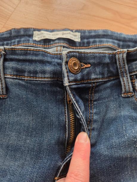 Džínsy, stradivarius,40