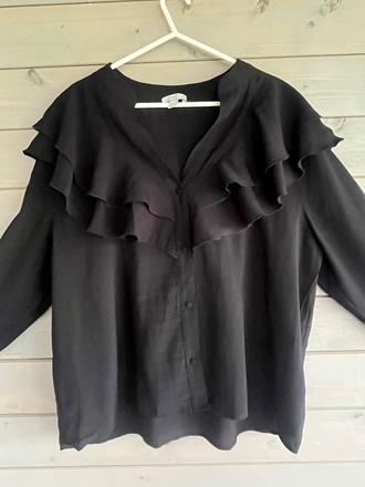 Čierna blúzka s volánmi h&m, h&m,xl