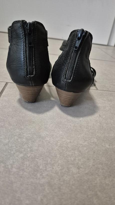 Bata sandalky 38, baťa,38