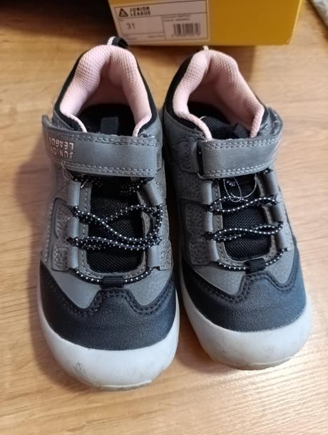 Turistické topánky, 31