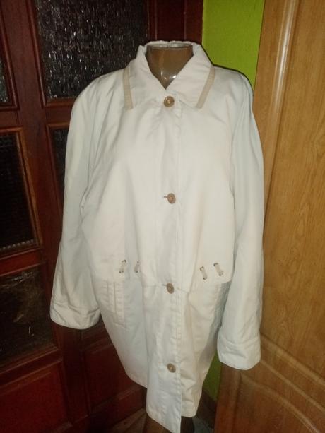 Dámska zateplená bunda, 46