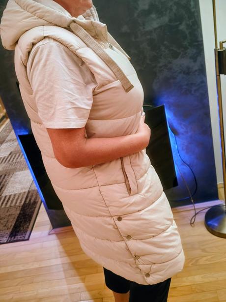 Zimná vesta s kapucňou, takko,46