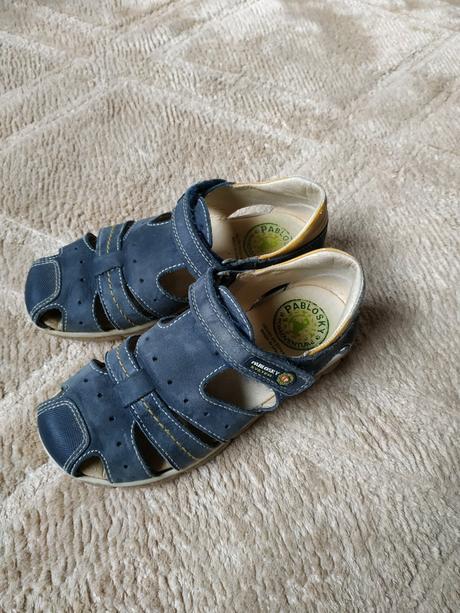 Kožené sandále, 33