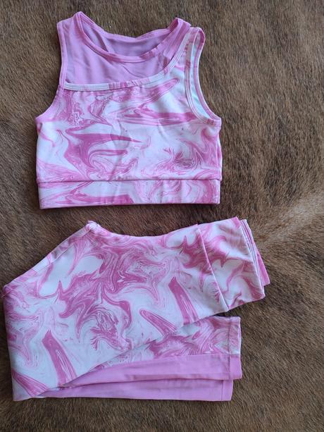 Gym. dres zara, vel.8-9 r., 128