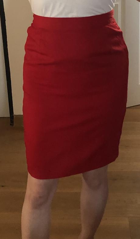 Červená puzdrová vlnená sukňa s/36, s