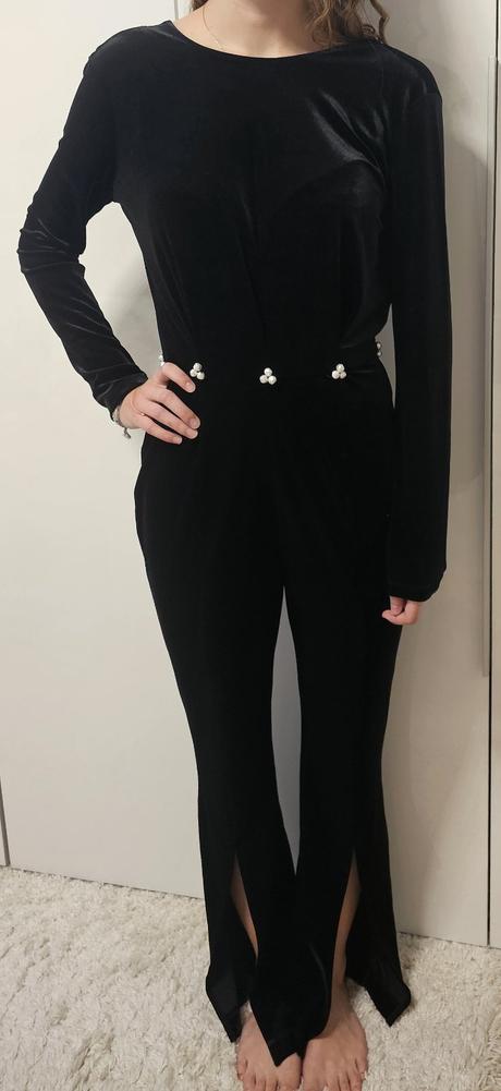 Overal s perlami, reserved,m