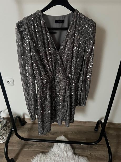 Spolocenske flitrované saty reserved, reserved,l