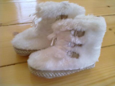 Kožušinkové čižmičky - capačky, 17