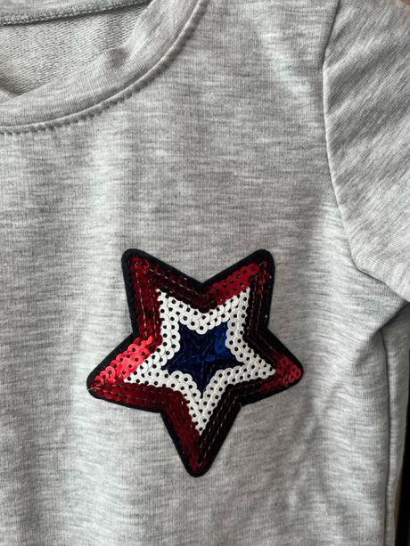 Dievčenské šaty s hviezdou, 98