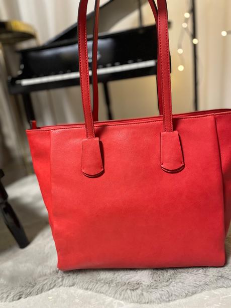 Nádherná kabelka guess, guess